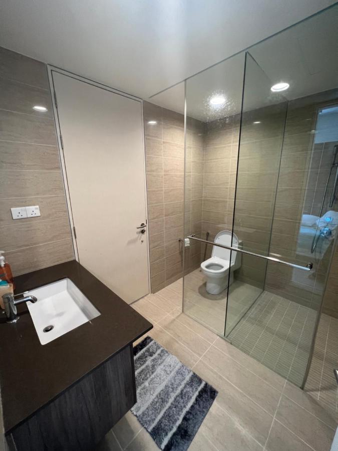 By The Sea Beachfront Designer Suites Penang - Managed By Art Of Tree Бату-Ферринги Экстерьер фото